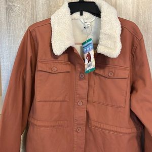 Hang Ten, Size Small, Cooper Color.